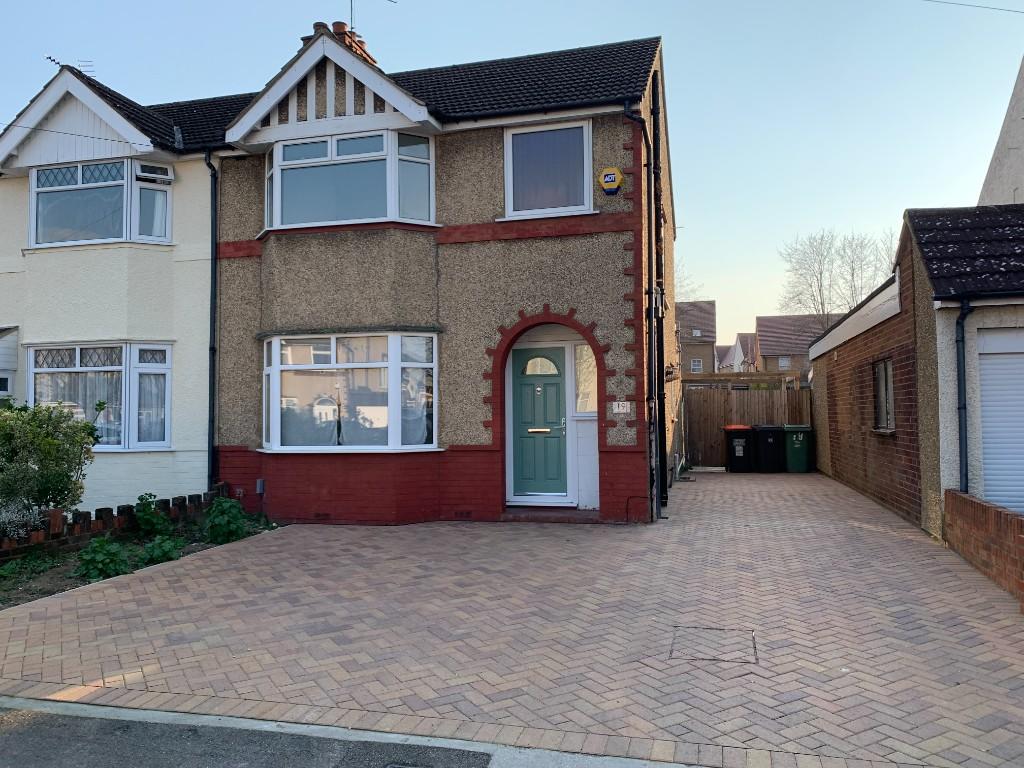 3 bed Semi Detached for rent in Dunstable. From Marigold Residentials - Luton