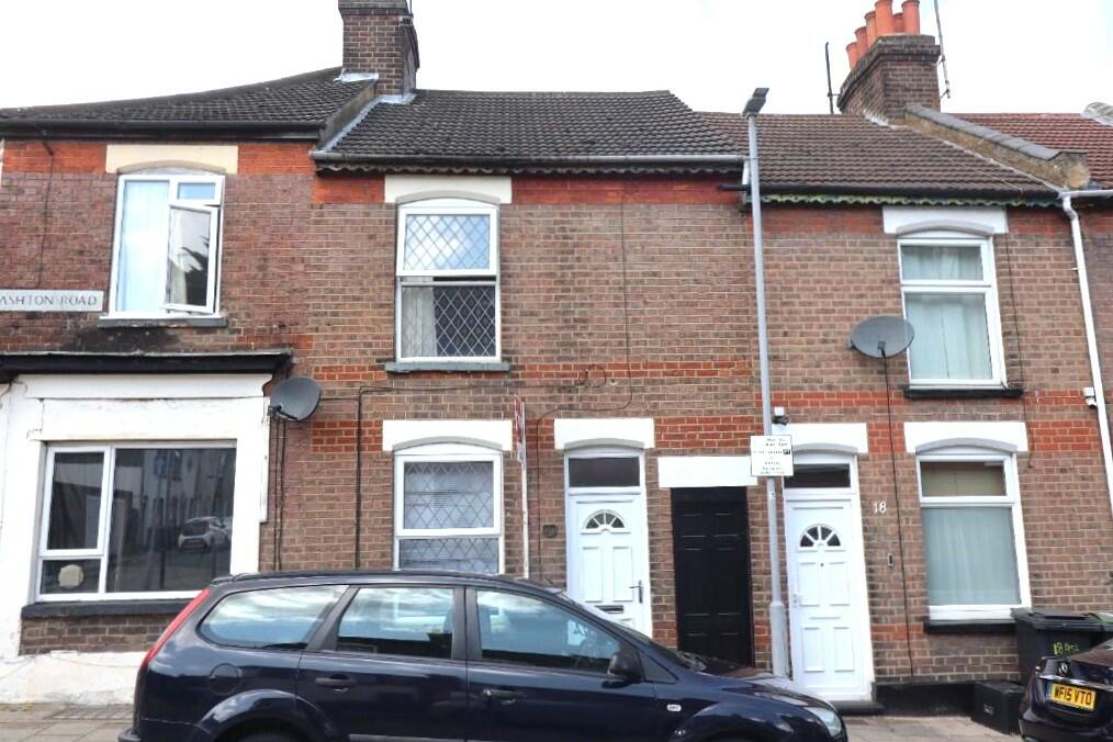 2 bed Mid Terraced House for rent in Luton. From Marigold Residentials - Luton