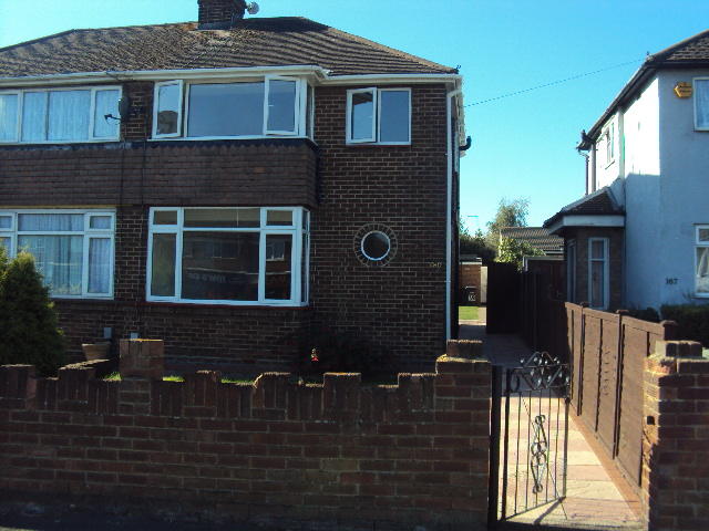 3 bed Semi Detached for rent in Luton. From Marigold Residentials - Luton