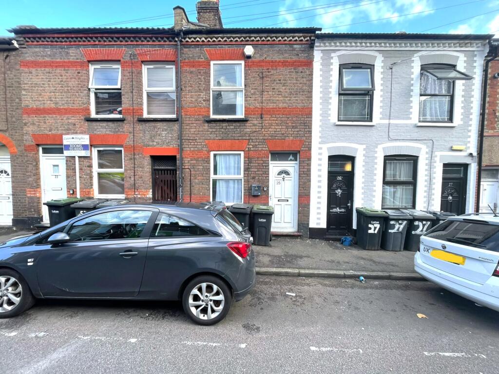 4 bed Mid Terraced House for rent in Luton. From Marigold Residentials - Luton 4 bed Mid Terraced House for rent in Luton. From Marigold Residentials - Luton