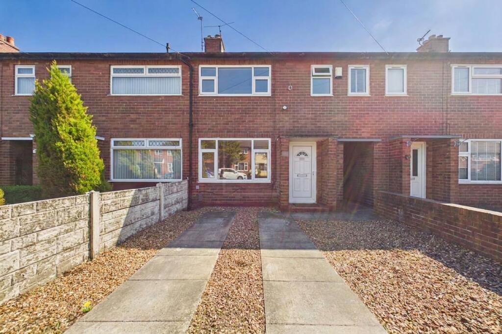 2 bed Mid Terraced House for rent in Warrington. From Mark Antony Estates - Warrington