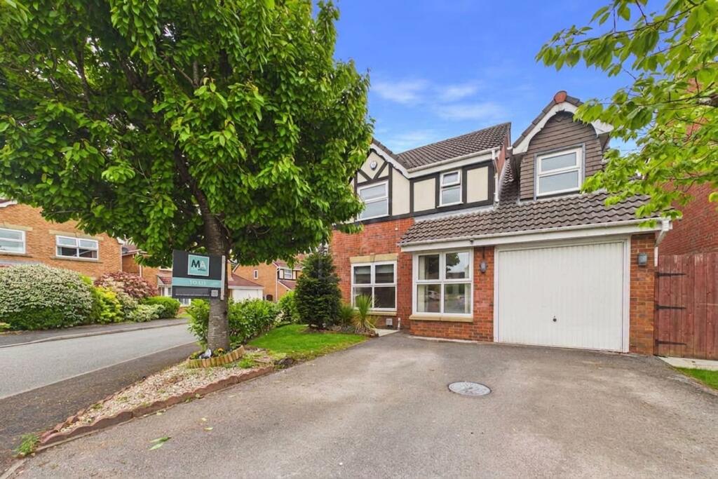 4 bed Detached for rent in Burtonwood. From Mark Antony Estates - Warrington