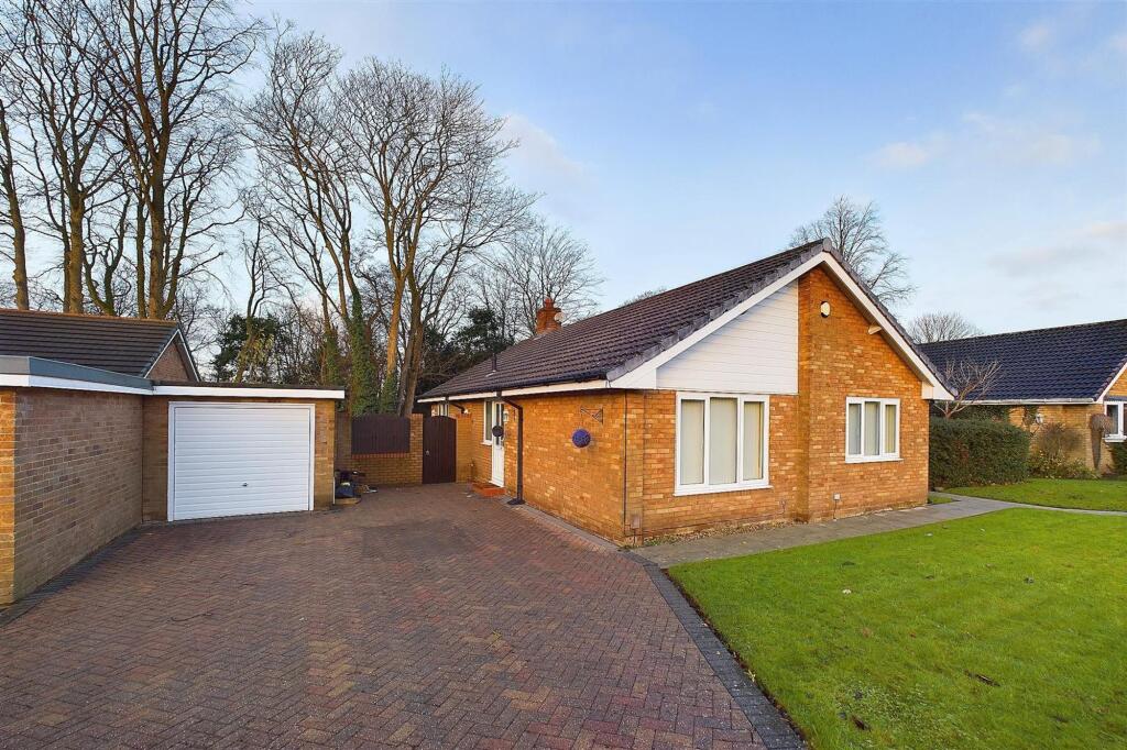 2 bed Detached bungalow for rent in Higher Walton. From Mark Antony Estates - Warrington