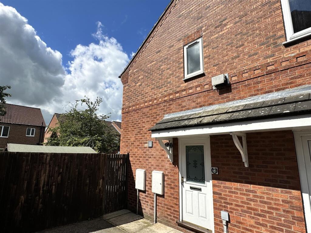 1 bed Town House for rent in Pickering. From Mark Stephensons - Malton