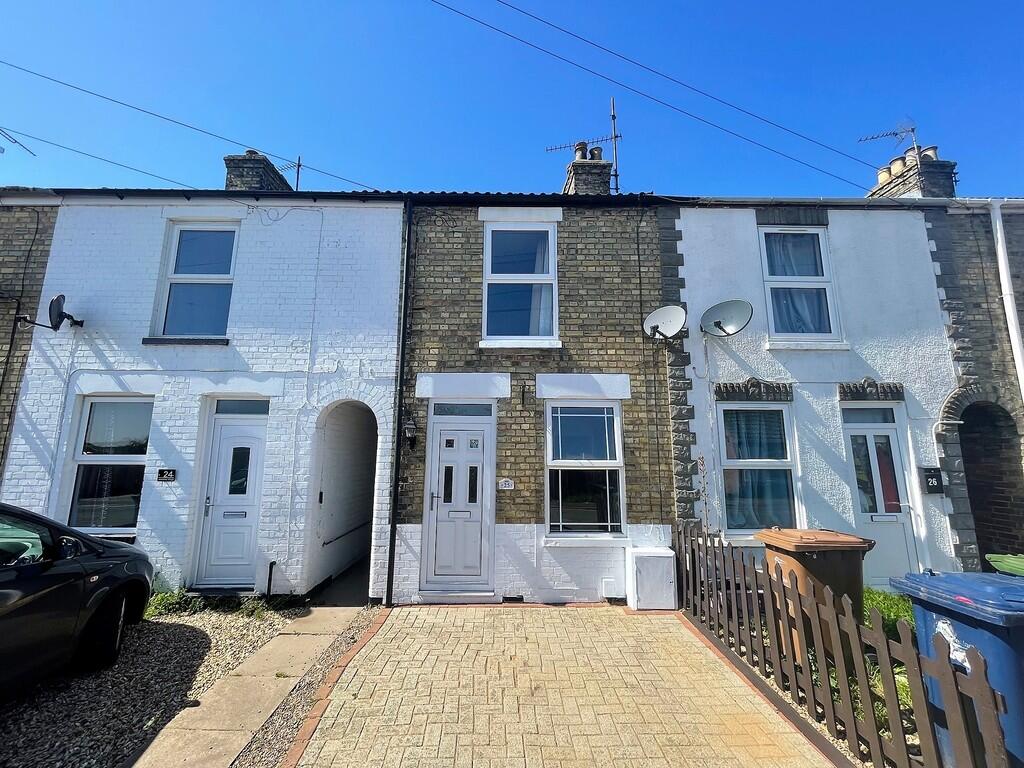 3 bed Mid Terraced House for rent in Wisbech. From Maxey Grounds - March