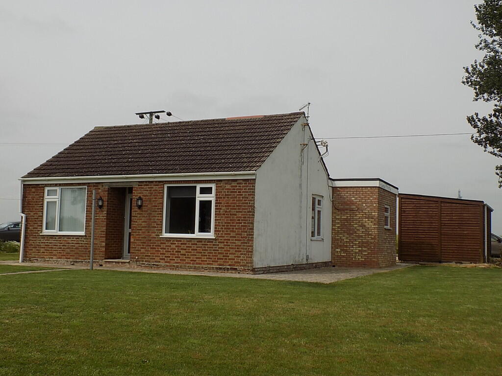 2 bed Detached bungalow for rent in Newton. From Maxey Grounds - March