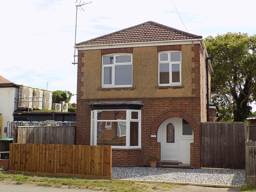3 bed Detached for rent in March. From Maxey Grounds - March