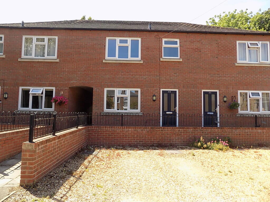 3 bed Mid Terraced House for rent in Long Sutton. From Maxey Grounds - March