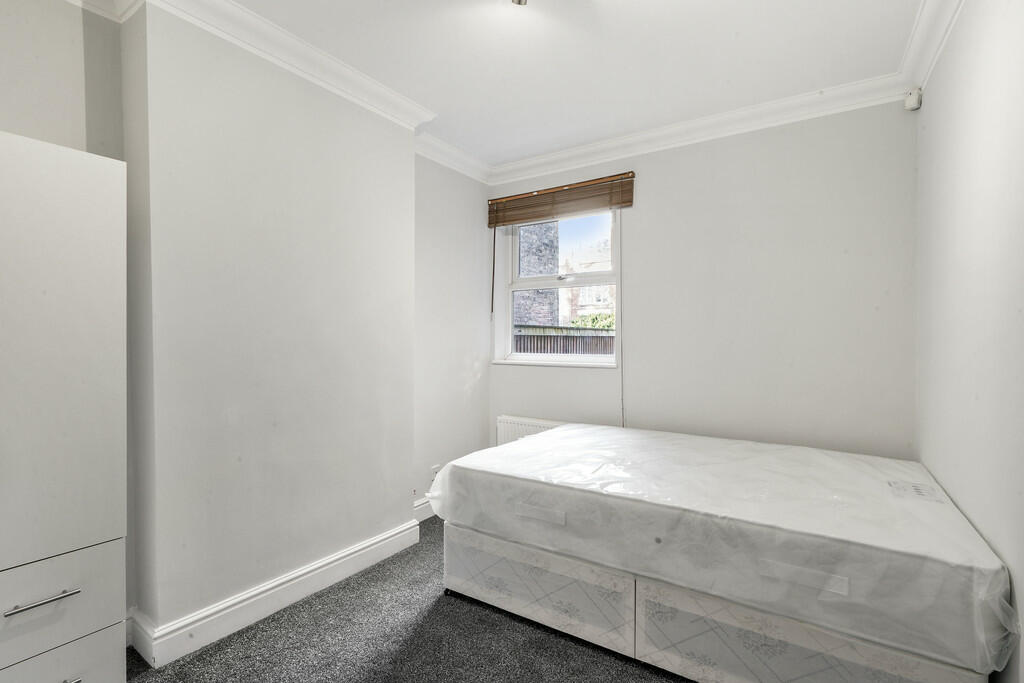 0 bed House Share for rent in Luton. From Mile - Colindale