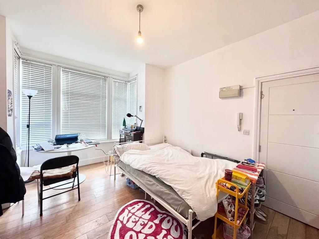 1 bed Apartment for rent in London. From Mile - Colindale