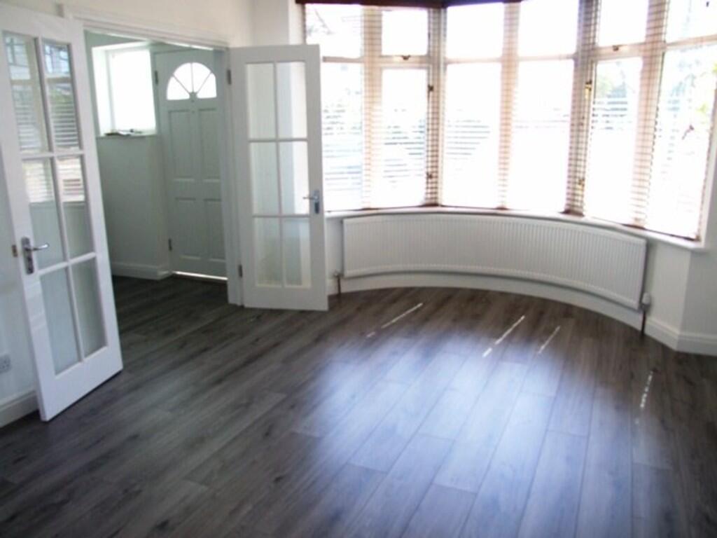 4 bed Semi Detached for rent in Hendon. From Mile - Colindale