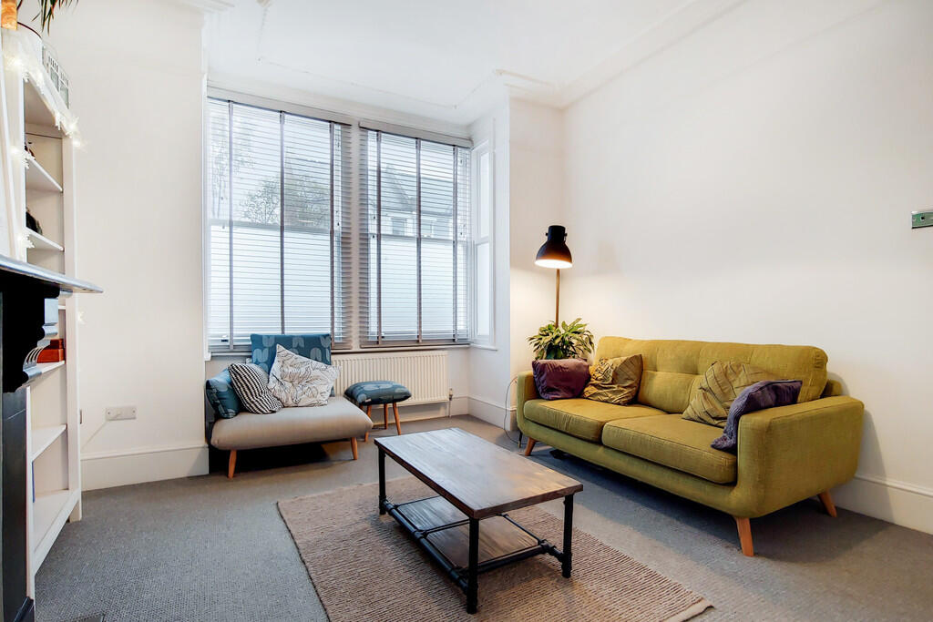 3 bed Mid Terraced House for rent in London. From Mile - Kensal Rise