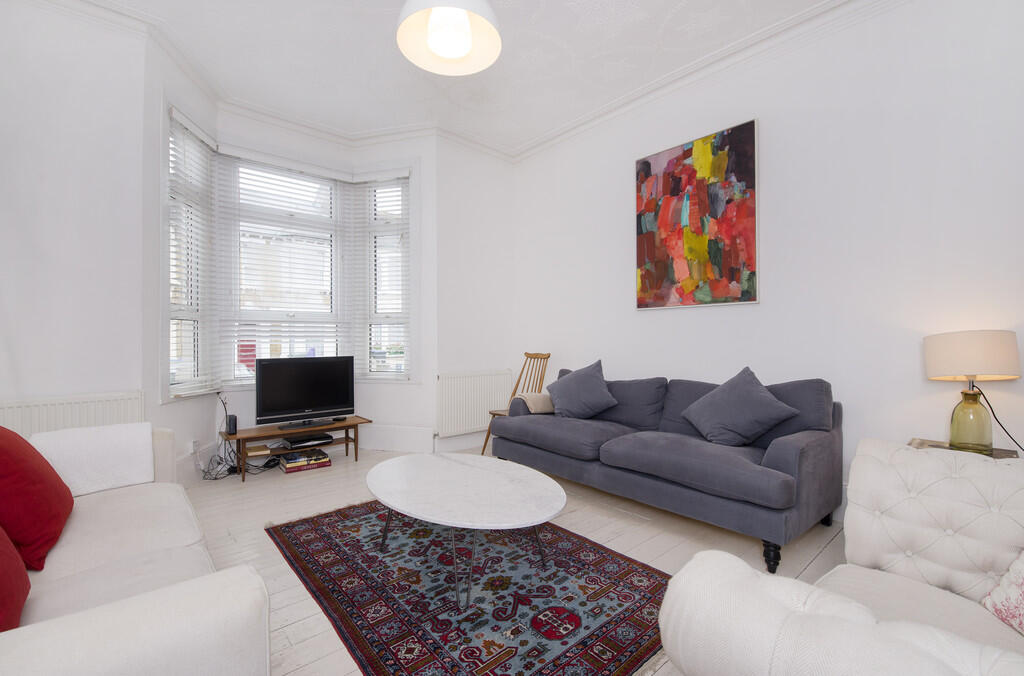 3 bed Apartment for rent in London. From Mile - Kensal Rise