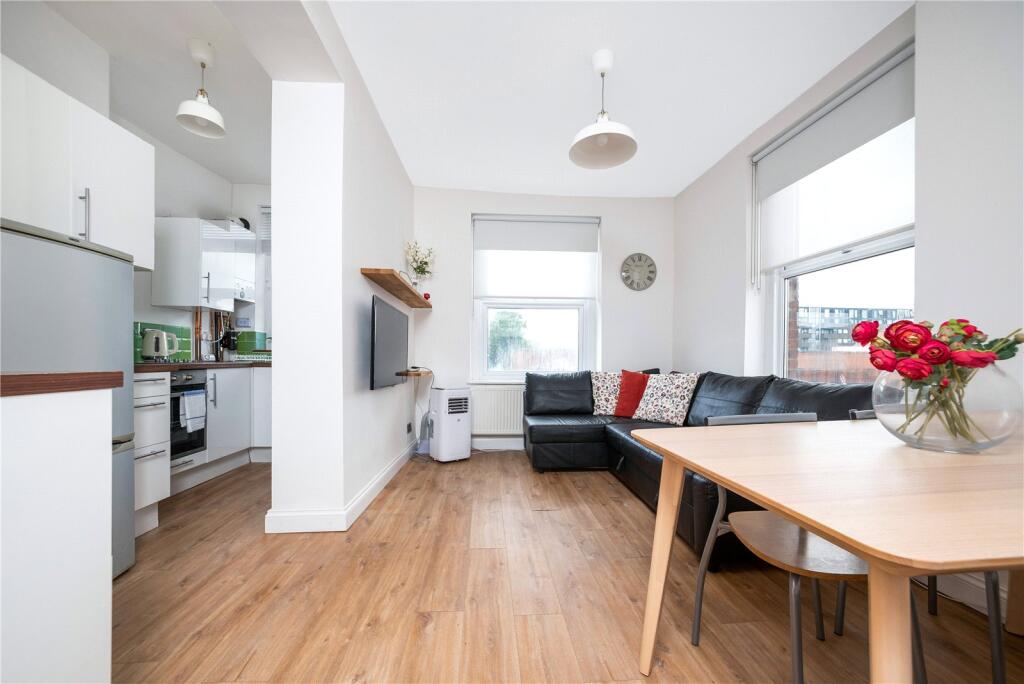 2 bed Apartment for rent in London. From Ladybird Living