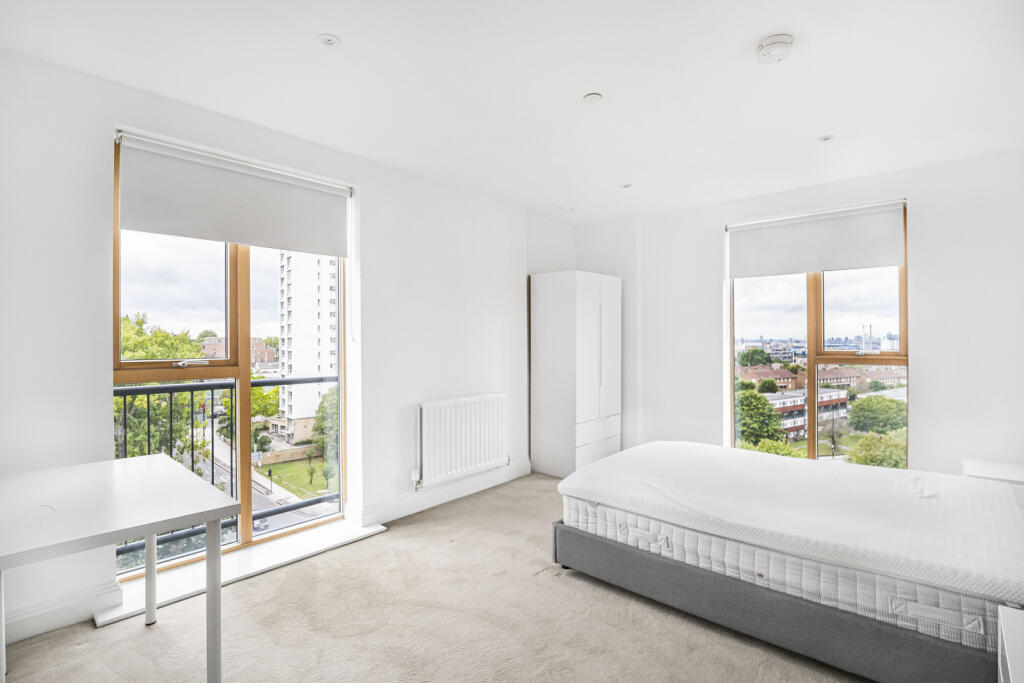 3 bed Apartment for rent in London. From Ladybird Living