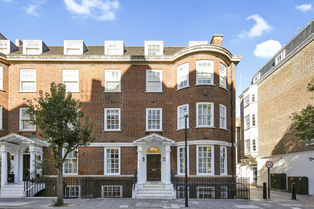 7 bed Detached for rent in London. From Ladybird Living