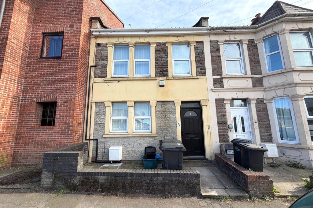 1 bed 1st Floor Flat for rent in Crofts End. From Moorfields Estate Agents - Hanham