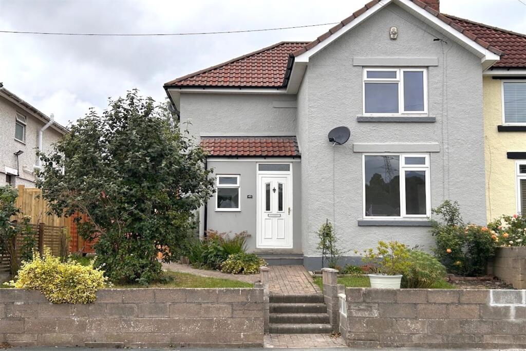 4 bed Semi Detached for rent in Whiteway. From Moorfields Estate Agents - Hanham