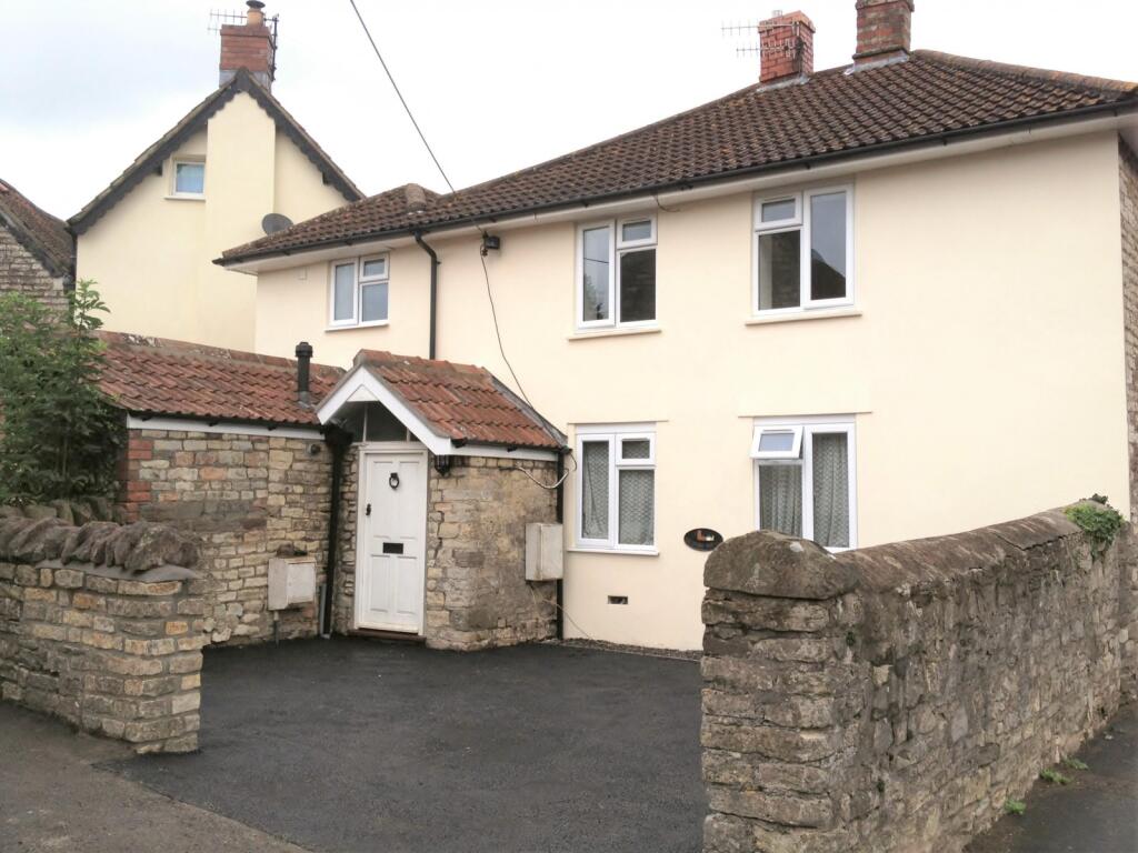 2 bed 1st Floor Flat for rent in Bishop Sutton. From Moorfields Estate Agents - Hanham 2 bed 1st Floor Flat for rent in Bishop Sutton. From Moorfields Estate Agents - Hanham