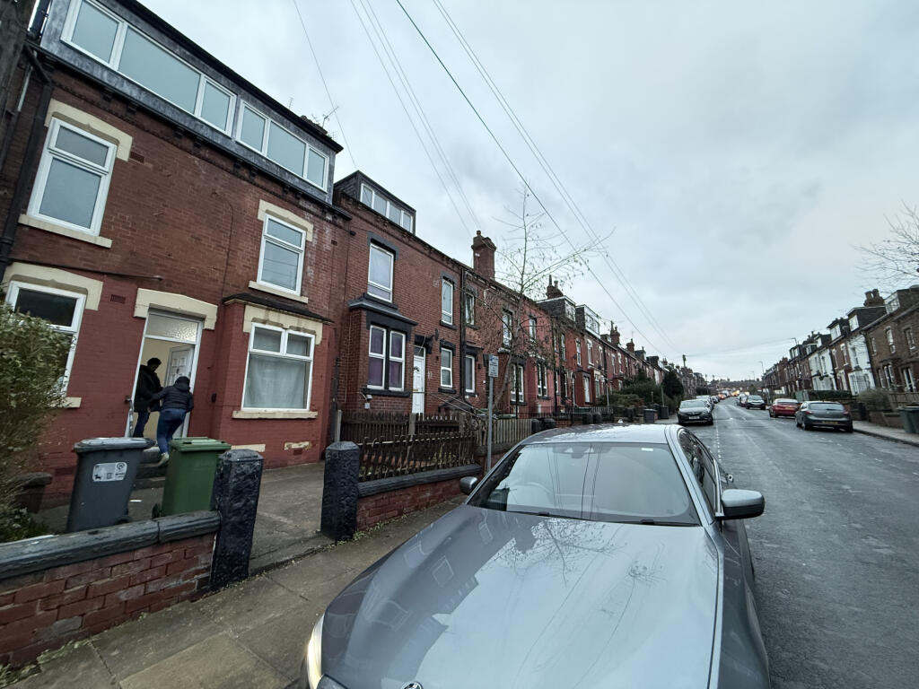 3 bed Mid Terraced House for rent in Leeds. From Moorland Property Services - Leeds 3 bed Mid Terraced House for rent in Leeds. From Moorland Property Services - Leeds