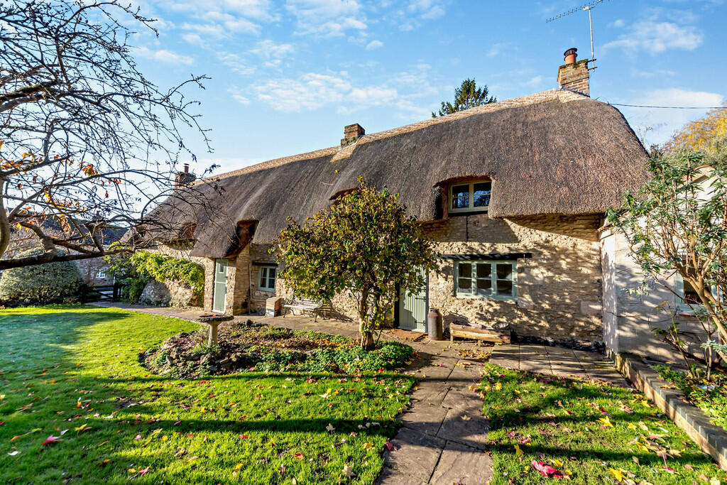 5 bed Cottage for rent in Horspath. From Morgan & Associates - Little Milton