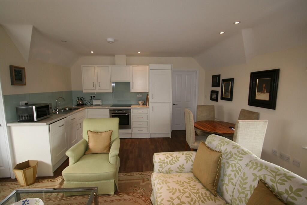 2 bed Apartment for rent in Stadhampton. From Morgan & Associates - Little Milton