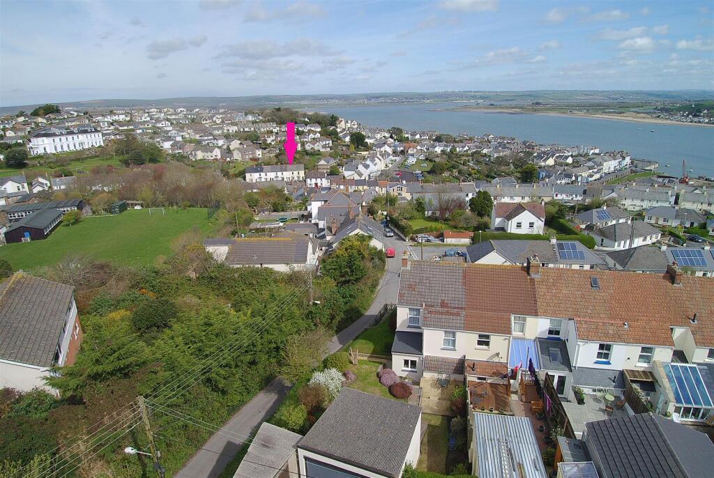 3 bed Mid Terraced House for rent in Appledore. From Morris and Bott - Bideford