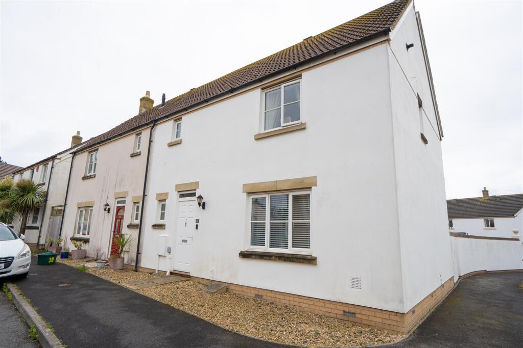 3 bed Semi Detached for rent in Bideford. From Morris and Bott - Bideford 3 bed Semi Detached for rent in Bideford. From Morris and Bott - Bideford