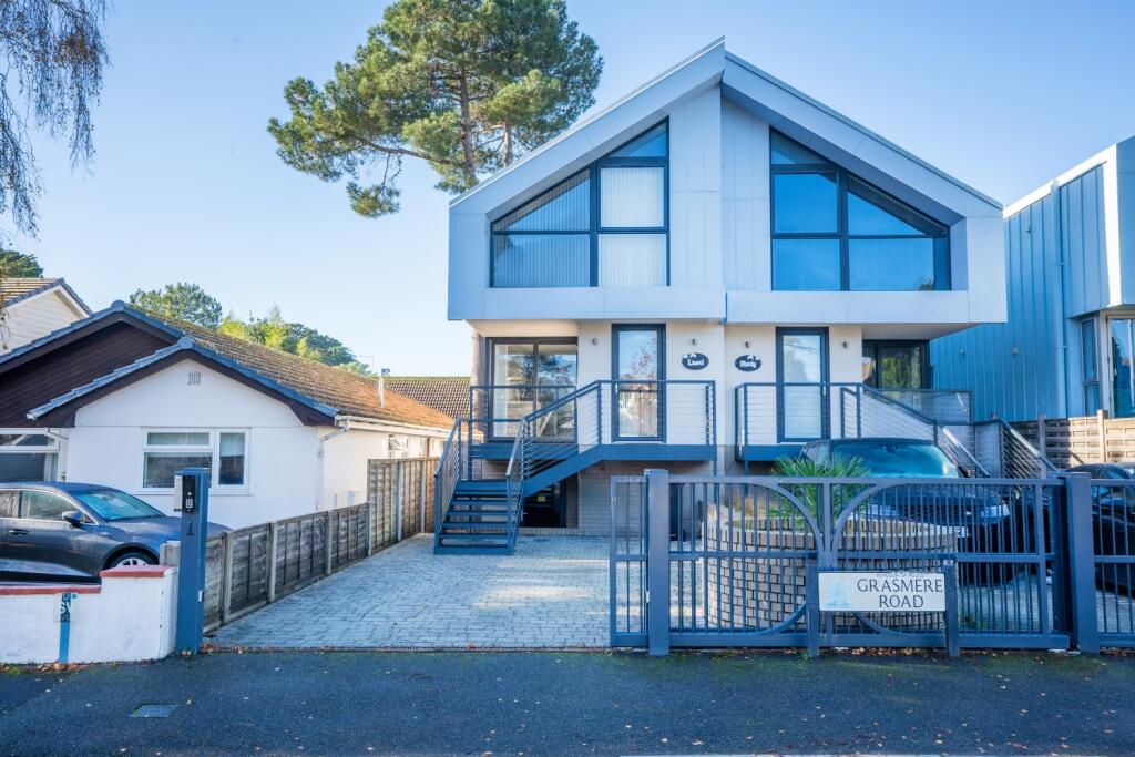 3 bed Semi Detached for rent in Poole. From Move On - Poole 3 bed Semi Detached for rent in Poole. From Move On - Poole