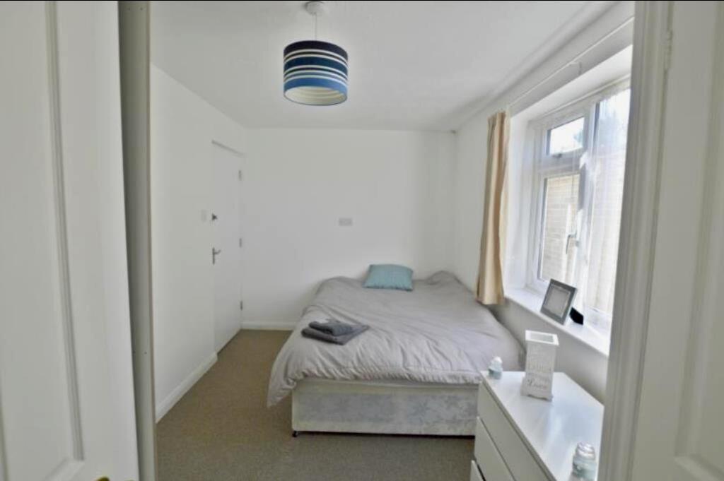 1 bed House Share for rent in Poole. From Move On - Poole 1 bed House Share for rent in Poole. From Move On - Poole