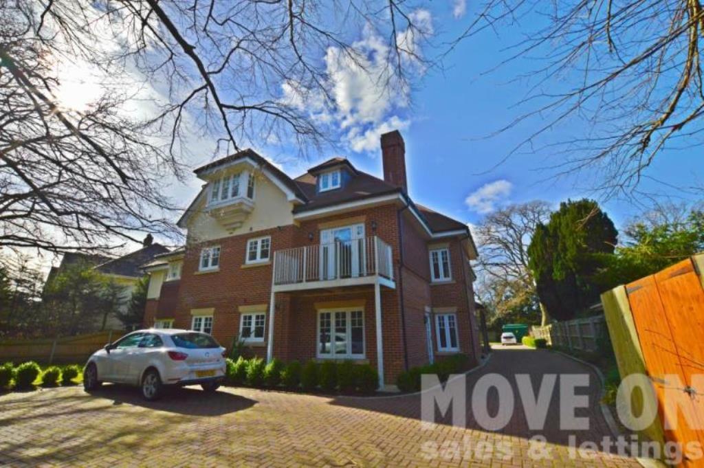 2 bed Apartment for rent in Bournemouth. From Move On - Poole 2 bed Apartment for rent in Bournemouth. From Move On - Poole