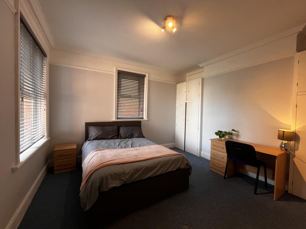 1 bed House Share for rent in Bournemouth. From Move On - Poole