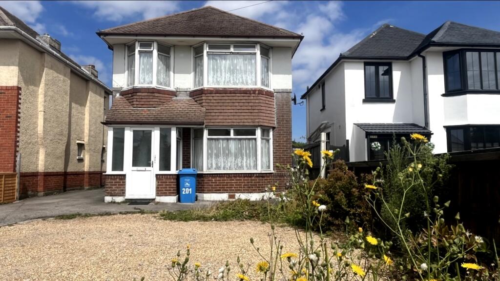 3 bed Detached for rent in Poole. From Move On - Poole