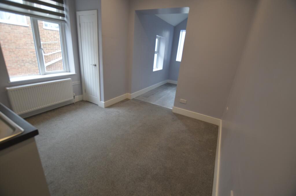 1 bed HMO for rent in Poole. From Move On - Poole