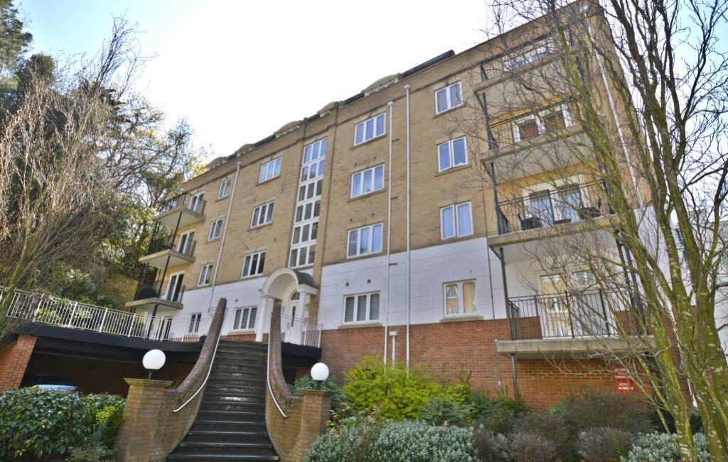 2 bed Apartment for rent in Bournemouth. From Move On - Poole 2 bed Apartment for rent in Bournemouth. From Move On - Poole