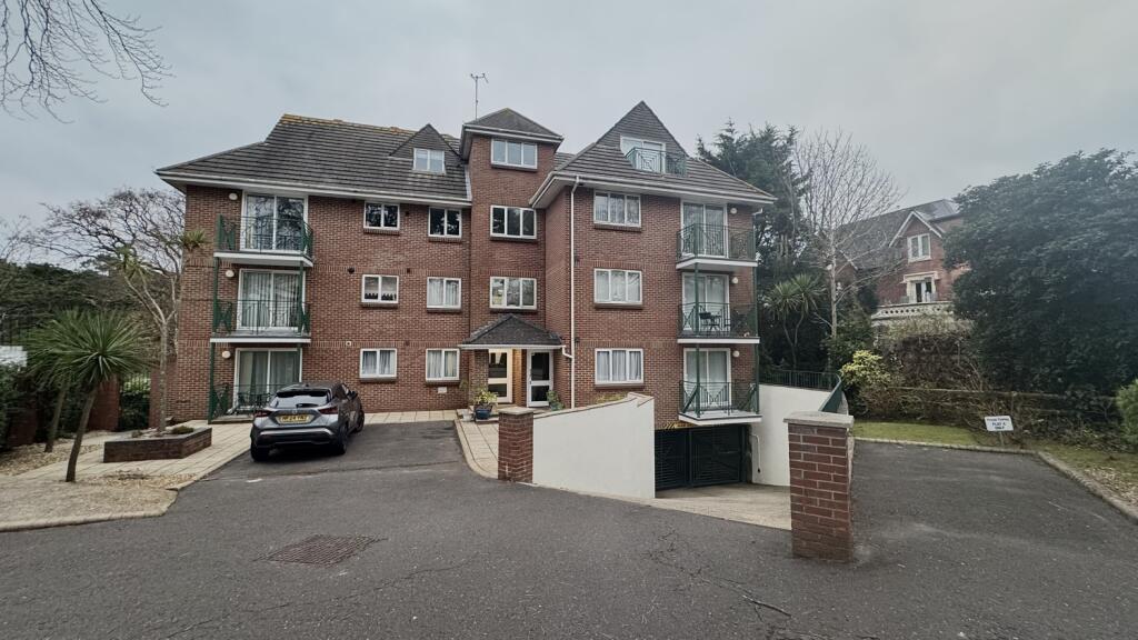 2 bed 1st Floor Flat for rent in Bournemouth. From Move On - Poole 2 bed 1st Floor Flat for rent in Bournemouth. From Move On - Poole