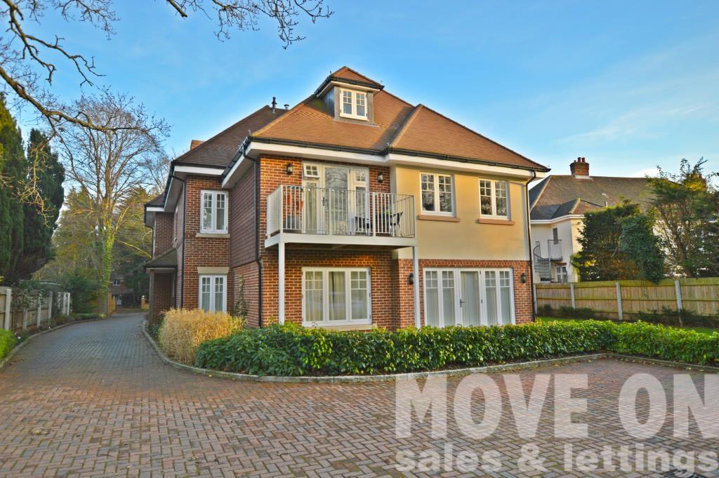 2 bed Apartment for rent in Bournemouth. From Move On - Poole 2 bed Apartment for rent in Bournemouth. From Move On - Poole
