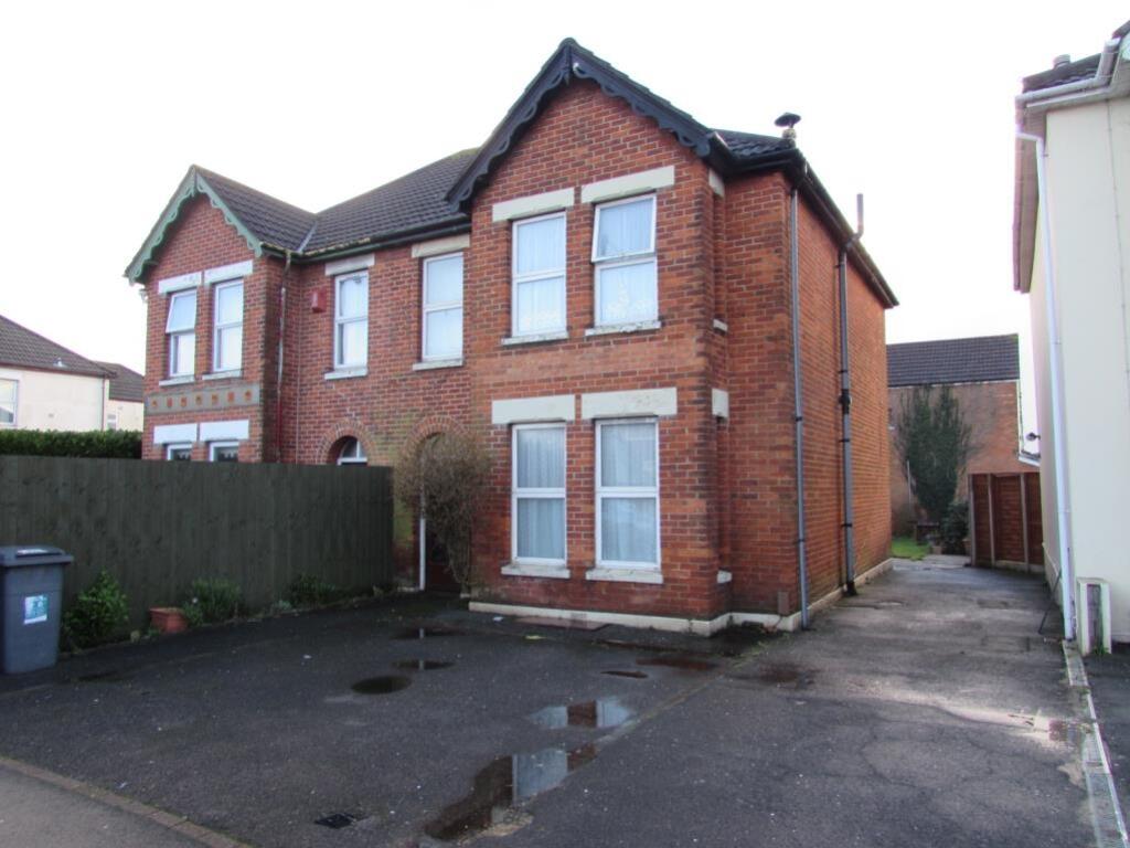 1 bed Semi Detached for rent in Bournemouth. From Move On - Poole