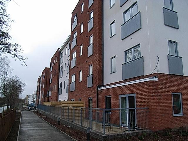 2 bed 1st Floor Flat for rent in Northolt. From Evans & Company