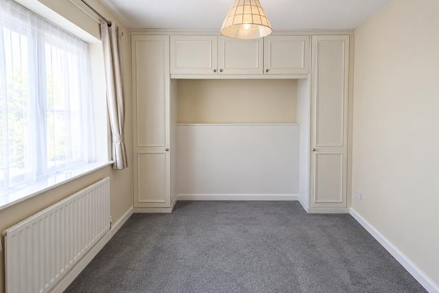 1 bed Mid Terraced House for rent in Hayes. From Evans & Company