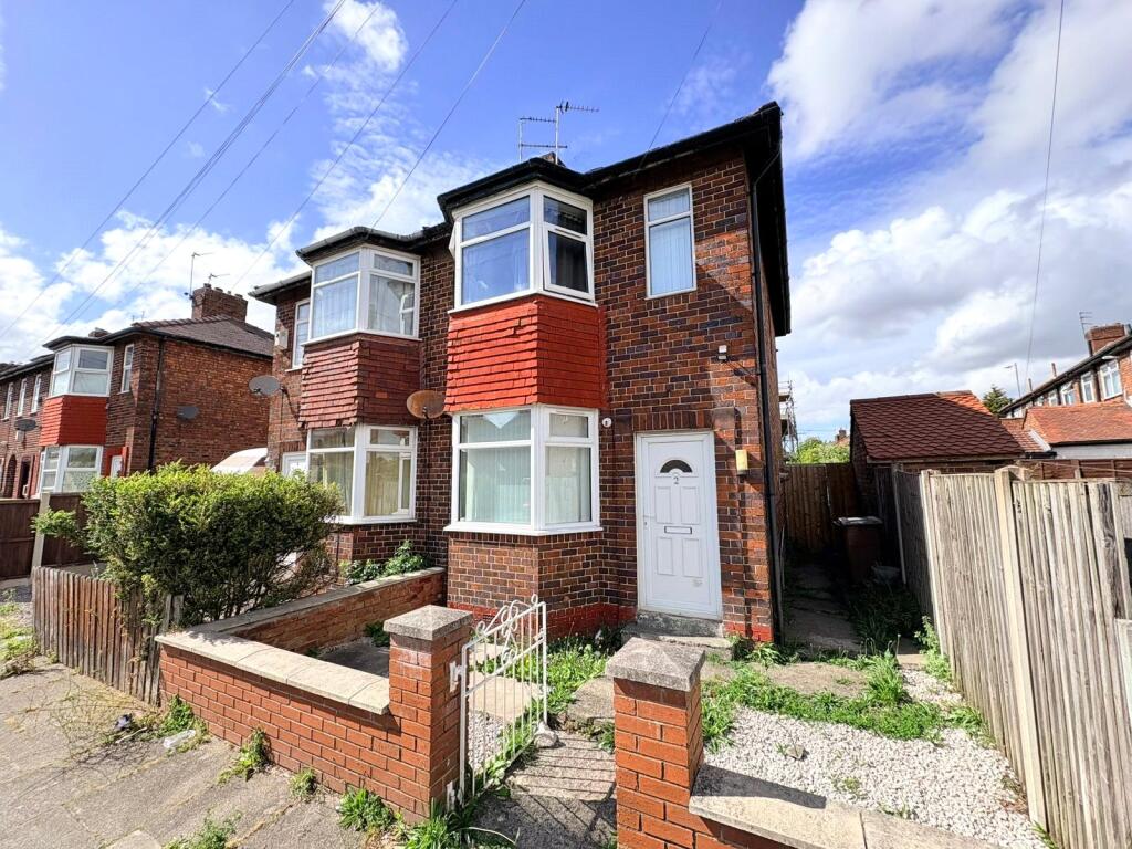2 bed Mid Terraced House for rent in Birkenhead. From Move Residential - Mossley Hill