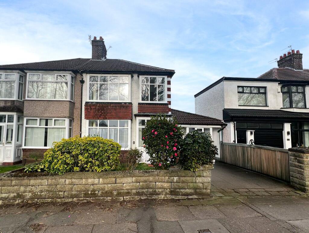 4 bed Semi Detached for rent in Bebington. From Move Residential - Mossley Hill 4 bed Semi Detached for rent in Bebington. From Move Residential - Mossley Hill