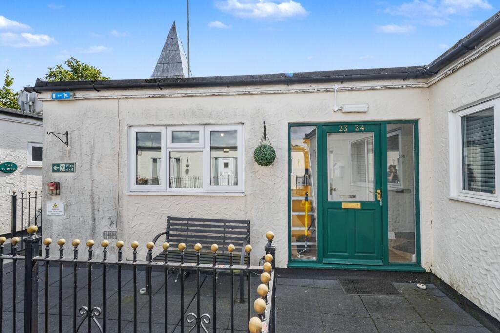 1 bed 1st Floor Flat for rent in Stansted Mountfitchet. From Murdochs Property Shop - Stansted