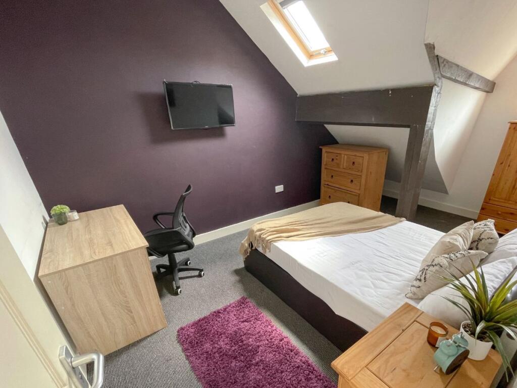 6 bed Mid Terraced House for rent in Liverpool. From MyTenantRent.co.uk - Liverpool