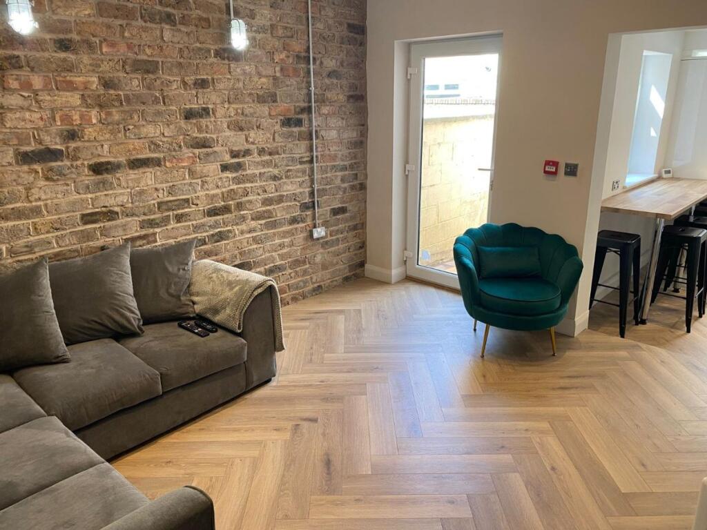 5 bed Mid Terraced House for rent in Liverpool. From MyTenantRent.co.uk - Liverpool