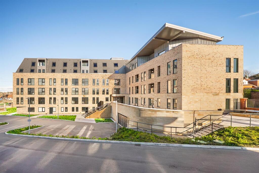 2 bed 1st Floor Flat for rent in . From Nicholls Tyreman - Harrogate