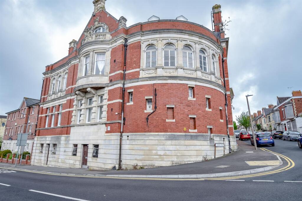 2 bed 1st Floor Flat for rent in Barry. From Nina Estate Agents - Barry