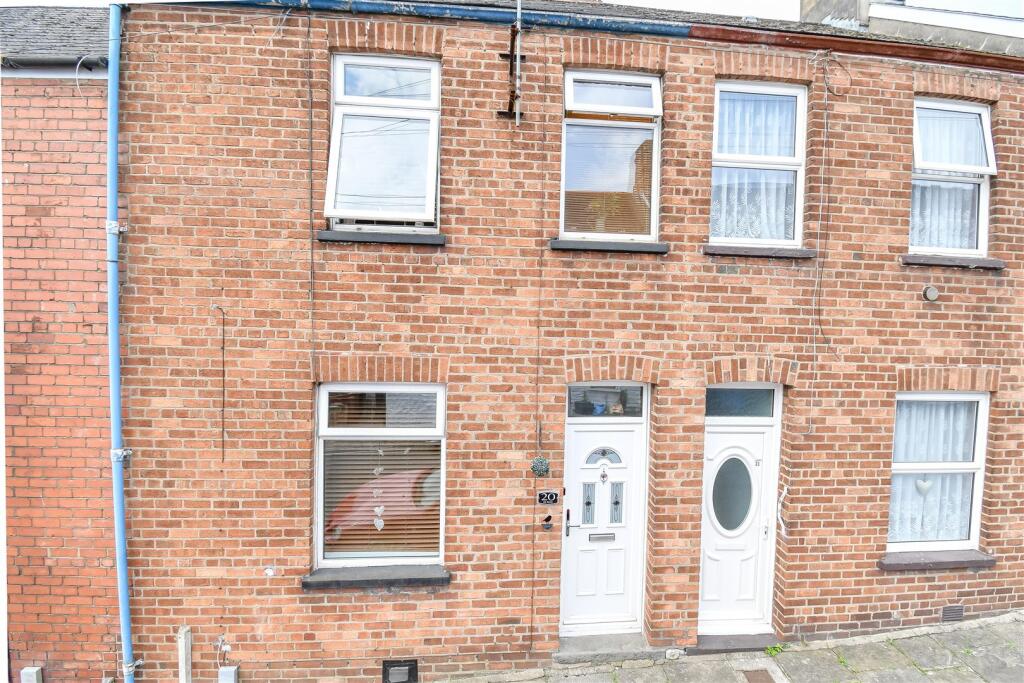 2 bed Mid Terraced House for rent in Barry. From Nina Estate Agents - Barry 2 bed Mid Terraced House for rent in Barry. From Nina Estate Agents - Barry