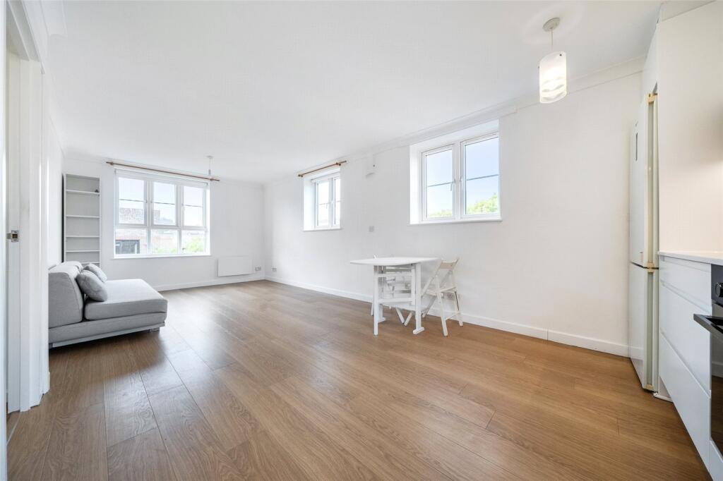 2 bed Apartment for rent in Deptford. From Urban Patchwork - London 2 bed Apartment for rent in Deptford. From Urban Patchwork - London