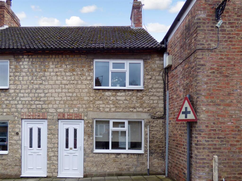 2 bed Mid Terraced House for rent in Bedale. From Norman F. Brown - Bedale 2 bed Mid Terraced House for rent in Bedale. From Norman F. Brown - Bedale